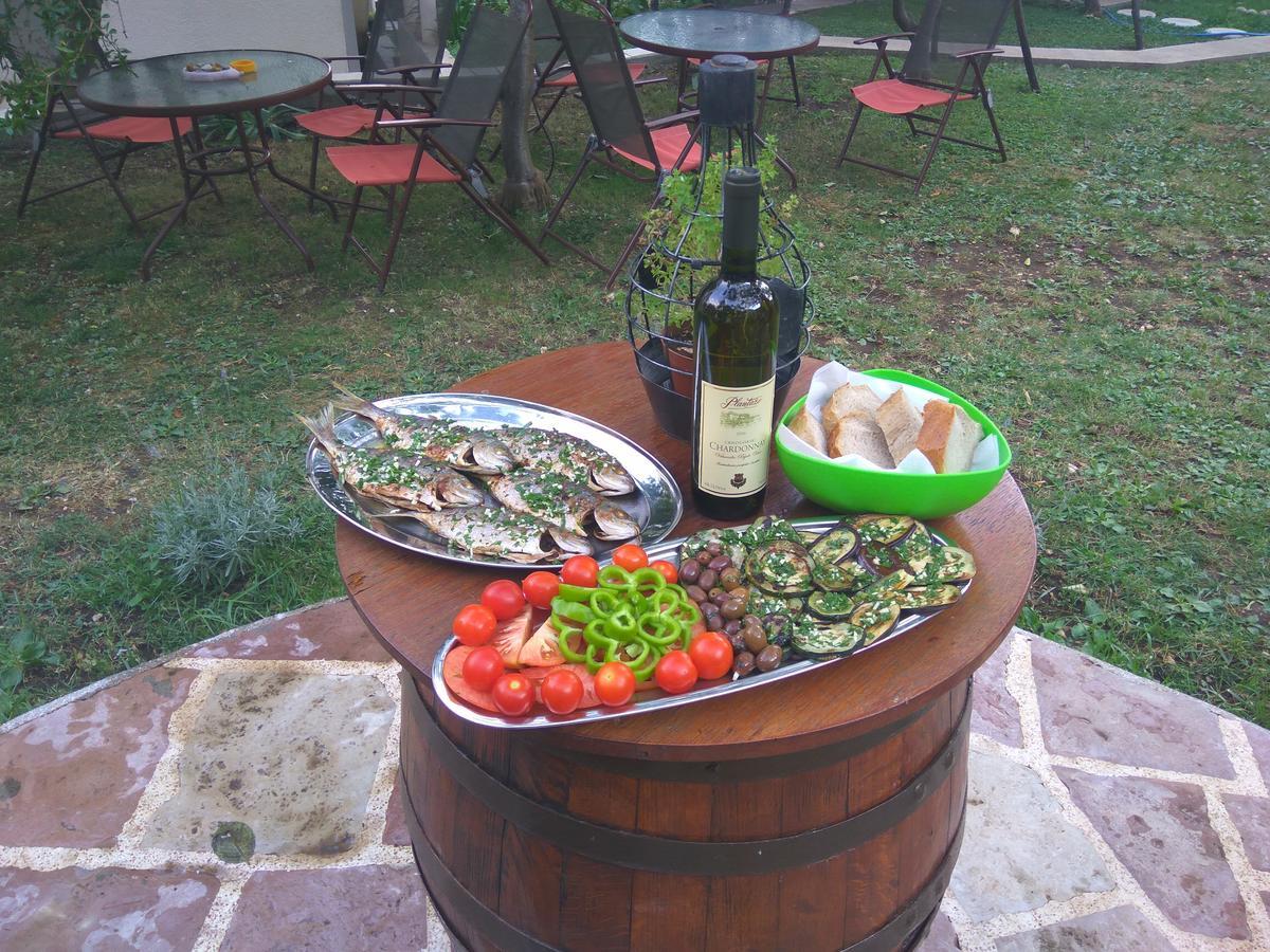 Apartmani Villa Radovic Risan Luaran gambar