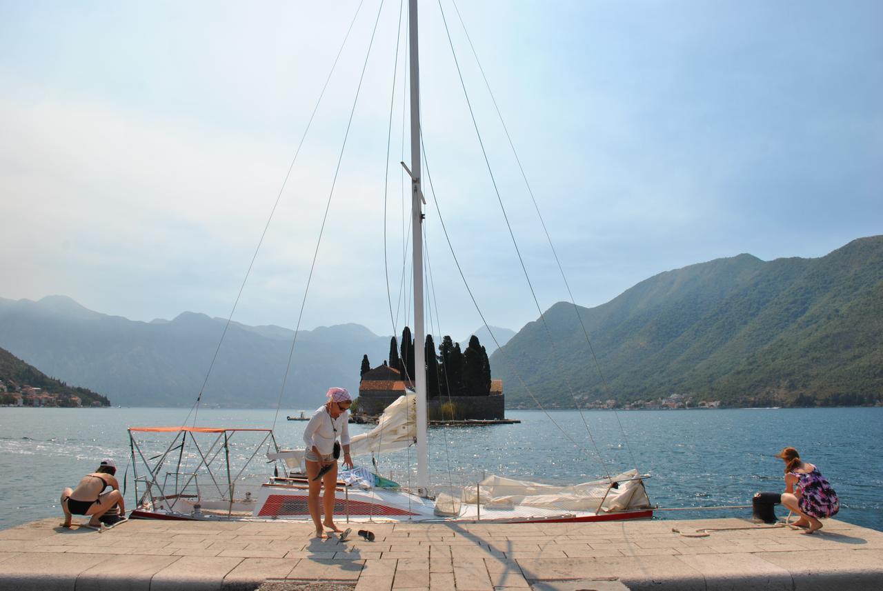 Apartmani Villa Radovic Risan Luaran gambar