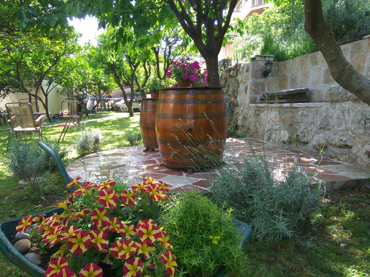 Apartmani Villa Radovic Risan Luaran gambar